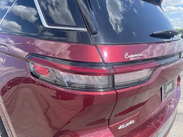 2022 Jeep Grand Cherokee Summit