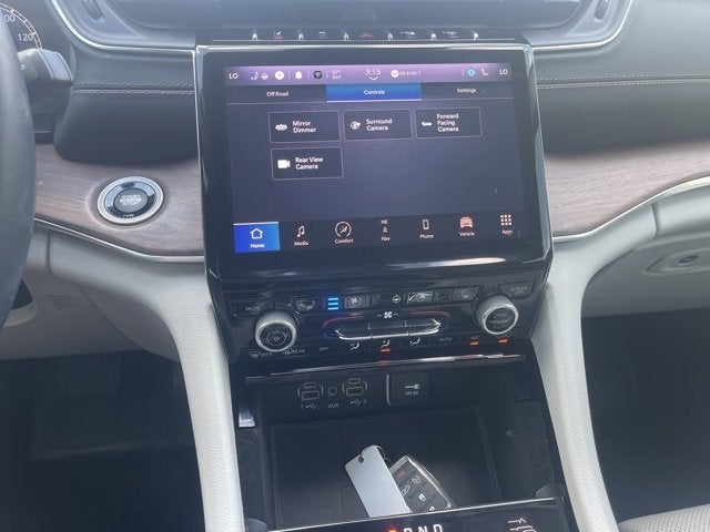 2022 Jeep Grand Cherokee Summit