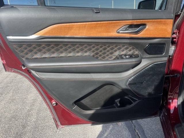 2022 Jeep Grand Cherokee L Summit Reserve