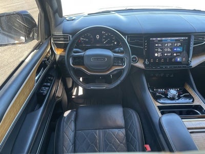 2023 Jeep Grand Wagoneer L Series III