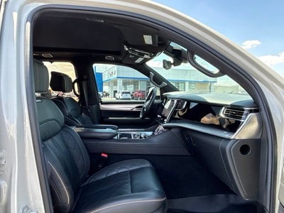 2022 Jeep Grand Wagoneer Series III