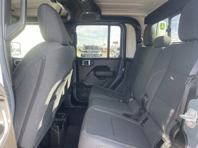 2025 Jeep Gladiator Nighthawk