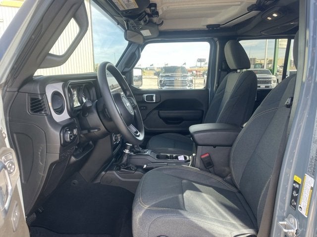 2025 Jeep Gladiator Nighthawk