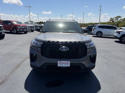 2025 Ford Explorer ST-Line