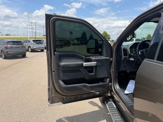 2022 Ford Super Duty F-250 SRW LARIAT