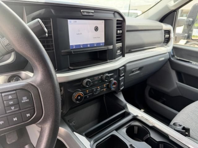 2025 Ford Super Duty F-350 SRW XLT