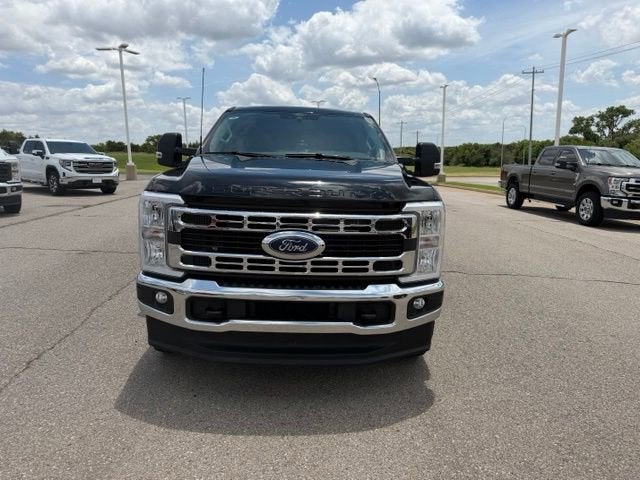2025 Ford Super Duty F-350 SRW XLT