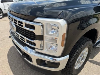 2025 Ford Super Duty F-350 SRW XLT