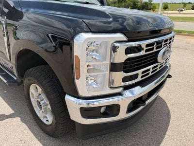2025 Ford Super Duty F-350 SRW XLT