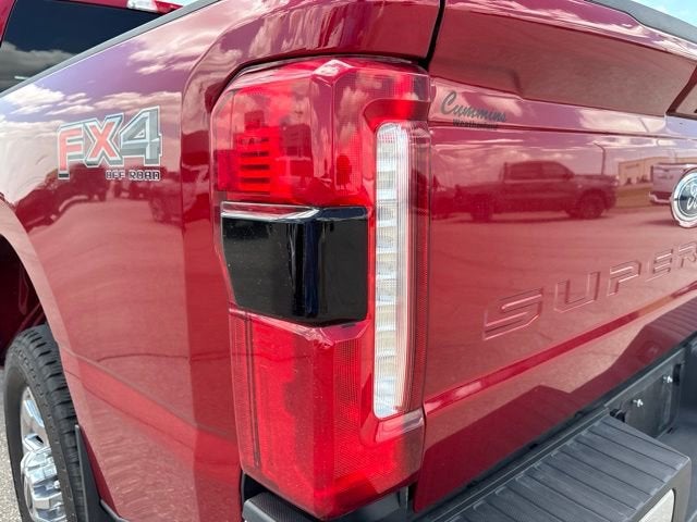 2024 Ford Super Duty F-350 SRW LARIAT