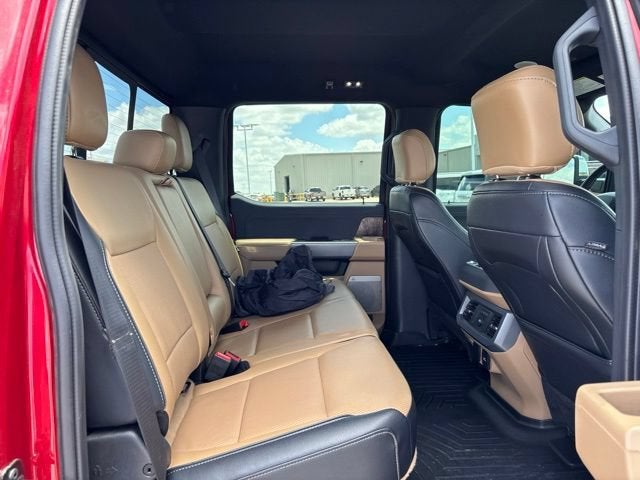 2024 Ford Super Duty F-350 SRW LARIAT
