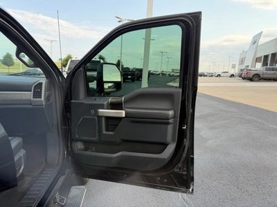 2022 Ford Super Duty F-350 DRW LARIAT