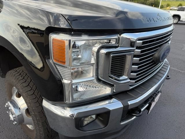 2022 Ford Super Duty F-350 DRW LARIAT