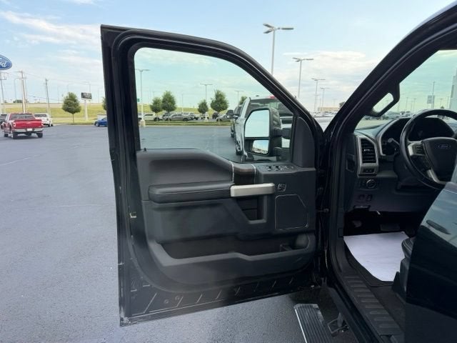 2022 Ford Super Duty F-350 DRW LARIAT