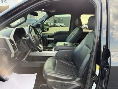 2022 Ford Super Duty F-350 DRW LARIAT