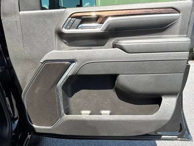 2025 GMC Sierra 3500HD CC SLE
