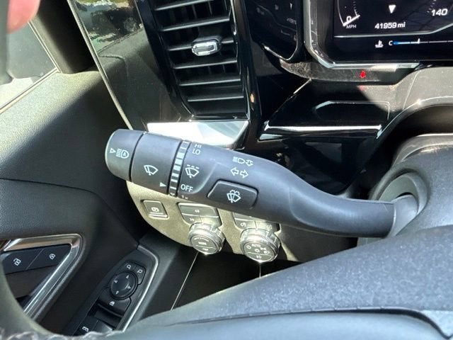 2025 GMC Sierra 3500HD CC SLE