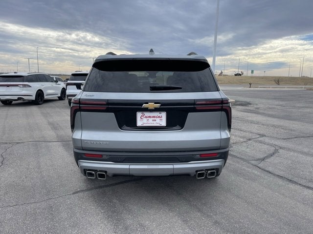 2025 Chevrolet Traverse FWD LT
