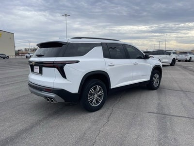 2025 Chevrolet Traverse FWD LT