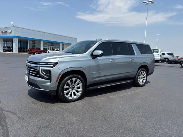 2025 Chevrolet Suburban LT