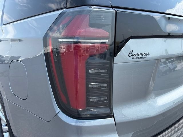 2025 Chevrolet Suburban LT