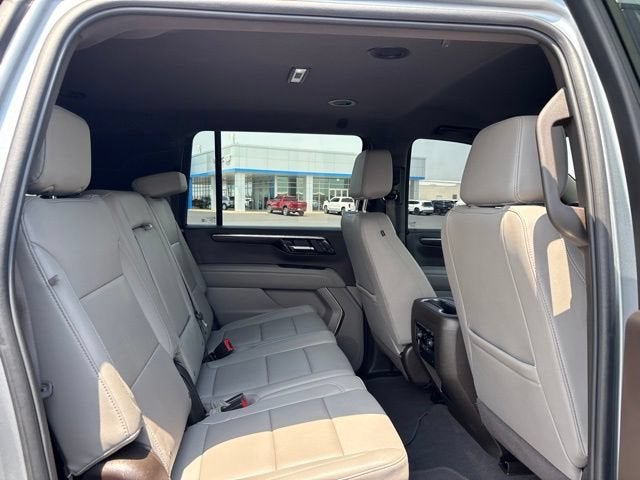 2025 Chevrolet Suburban LT