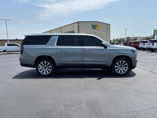 2025 Chevrolet Suburban LT