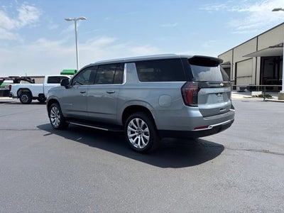 2025 Chevrolet Suburban LT