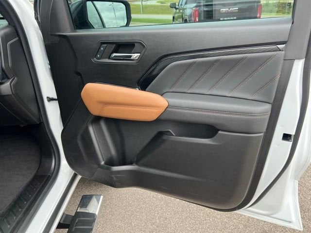 2024 GMC Canyon 4WD AT4