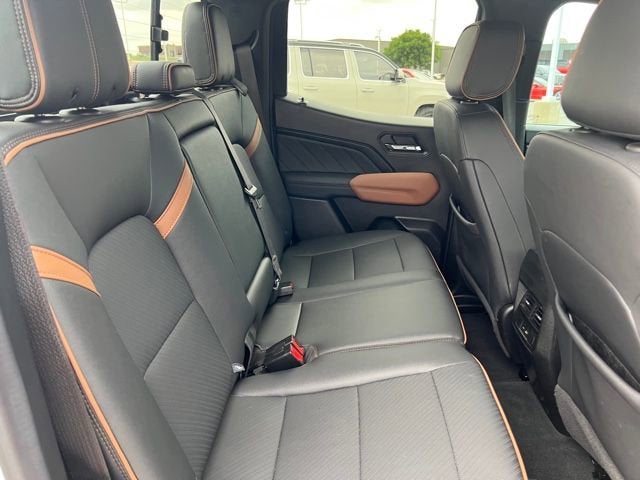 2024 GMC Canyon 4WD AT4