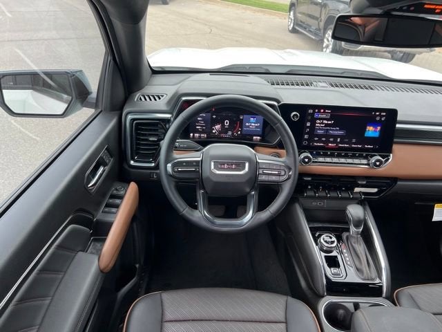 2024 GMC Canyon 4WD AT4