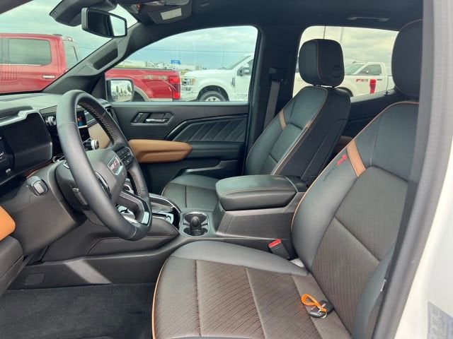 2024 GMC Canyon 4WD AT4