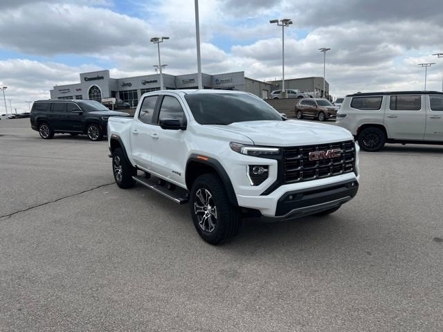 2024 GMC Canyon 4WD AT4