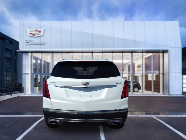 2024 Cadillac XT5 FWD Premium Luxury