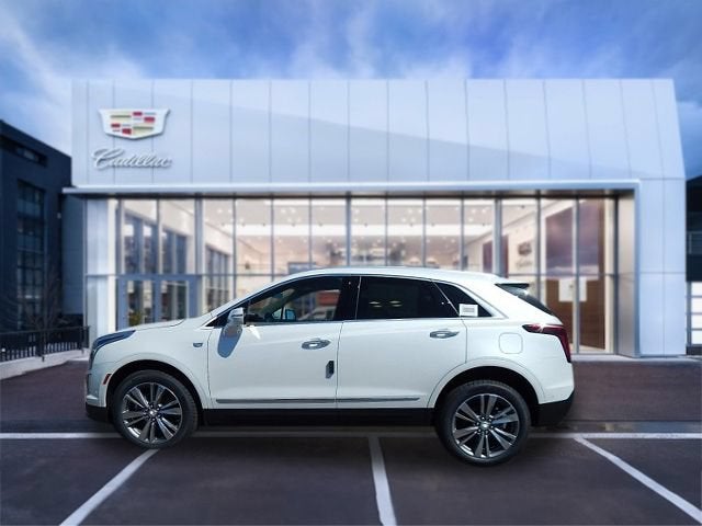 2024 Cadillac XT5 FWD Premium Luxury