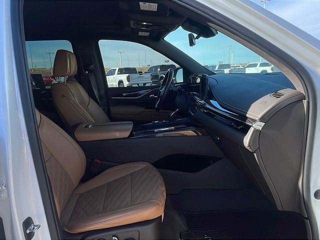 2022 Cadillac Escalade ESV Premium Luxury