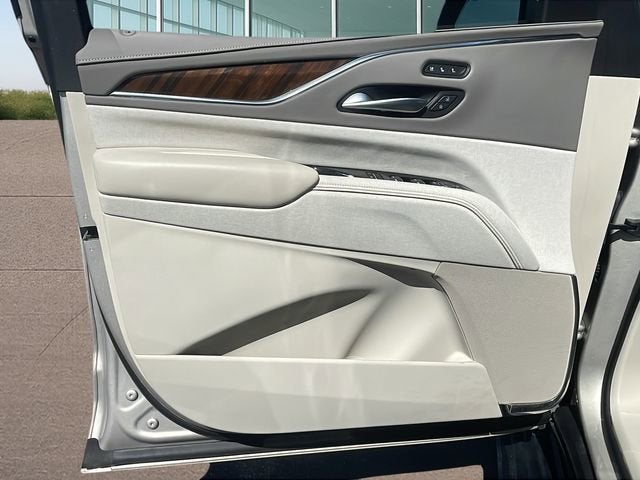 2024 Cadillac Escalade ESV 4WD Premium Luxury Platinum