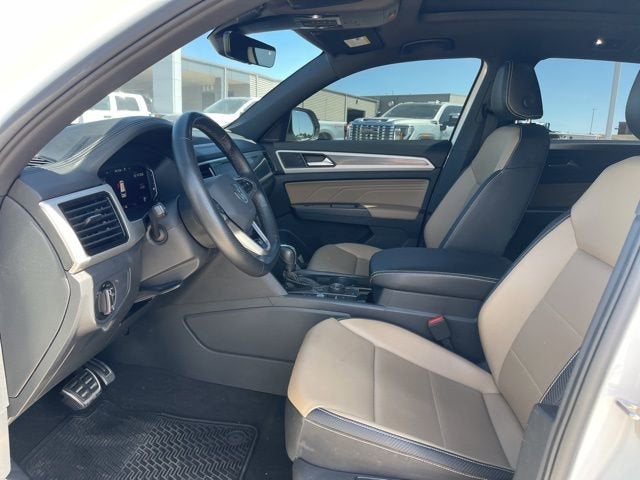 2022 Volkswagen Atlas Cross Sport 2.0T SEL R-Line Black