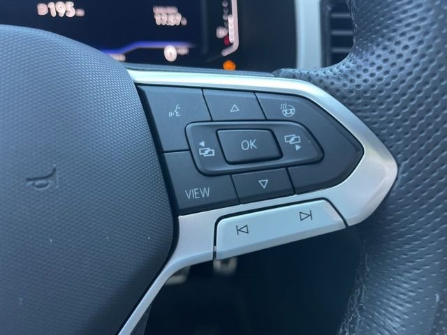 2022 Volkswagen Atlas Cross Sport 2.0T SEL R-Line Black