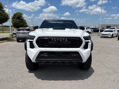 2025 Toyota Tacoma 4WD TRD Pro Hybrid