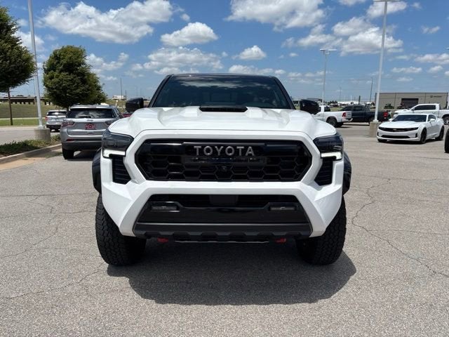 2025 Toyota Tacoma 4WD TRD Pro Hybrid