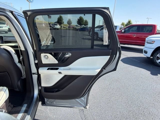 2021 Lincoln Aviator Black Label
