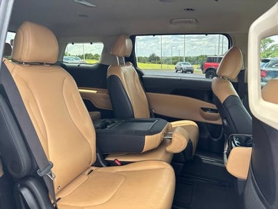 2023 Kia Carnival EX
