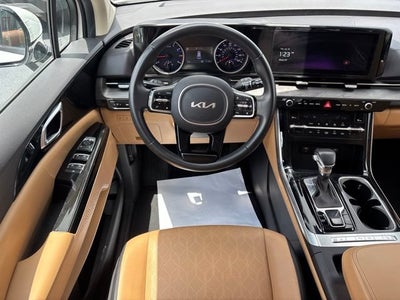 2023 Kia Carnival EX