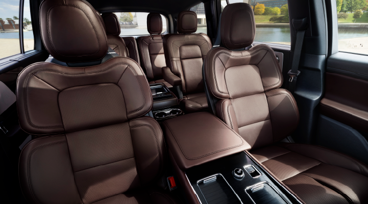 The cabin of the 2025 Lincoln Aviator® SUV is shown with black and brown accents. | Cummins Lincoln in Weatherford OK