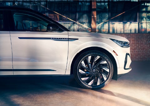 The wheels of the available Jet Appearance Package are highlighted. | Cummins Lincoln in Weatherford OK