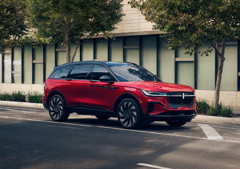 2026 Lincoln Nautilus® SUV with the available Jet Appearance Package and Hybrid transmission. | Cummins Lincoln in Weatherford OK