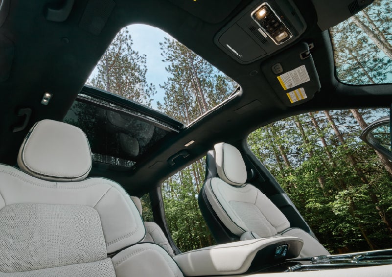 The front seats of a 2027 Lincoln Aviator® Black Label™ SUV | Cummins Lincoln in Weatherford OK