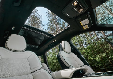 The front seats of a 2027 Lincoln Aviator® Black Label™ SUV | Cummins Lincoln in Weatherford OK