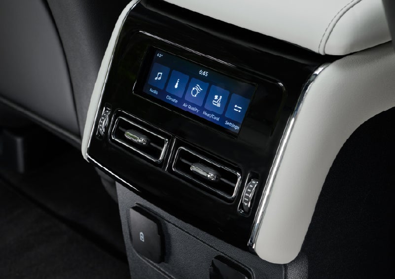 The second row touch screen displays audio and temperature control settings. | Cummins Lincoln in Weatherford OK